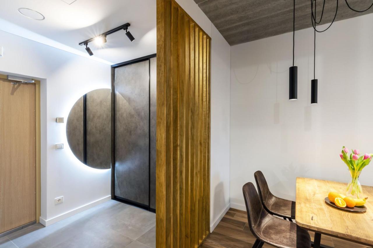 City Center Sanctuary Modern Business-Class Studio With Free Parking In The Heart Of Vilnius VNO Exterior foto
