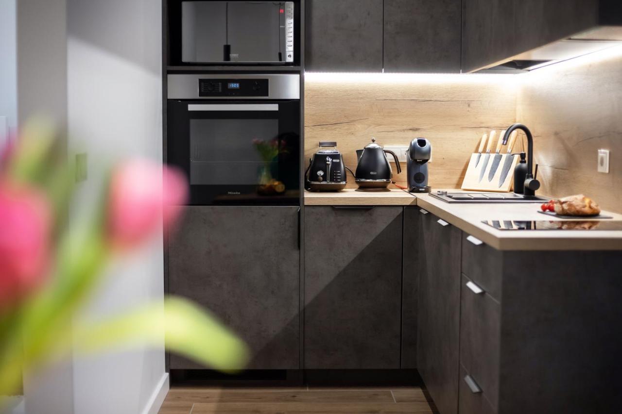 City Center Sanctuary Modern Business-Class Studio With Free Parking In The Heart Of Vilnius VNO Exterior foto